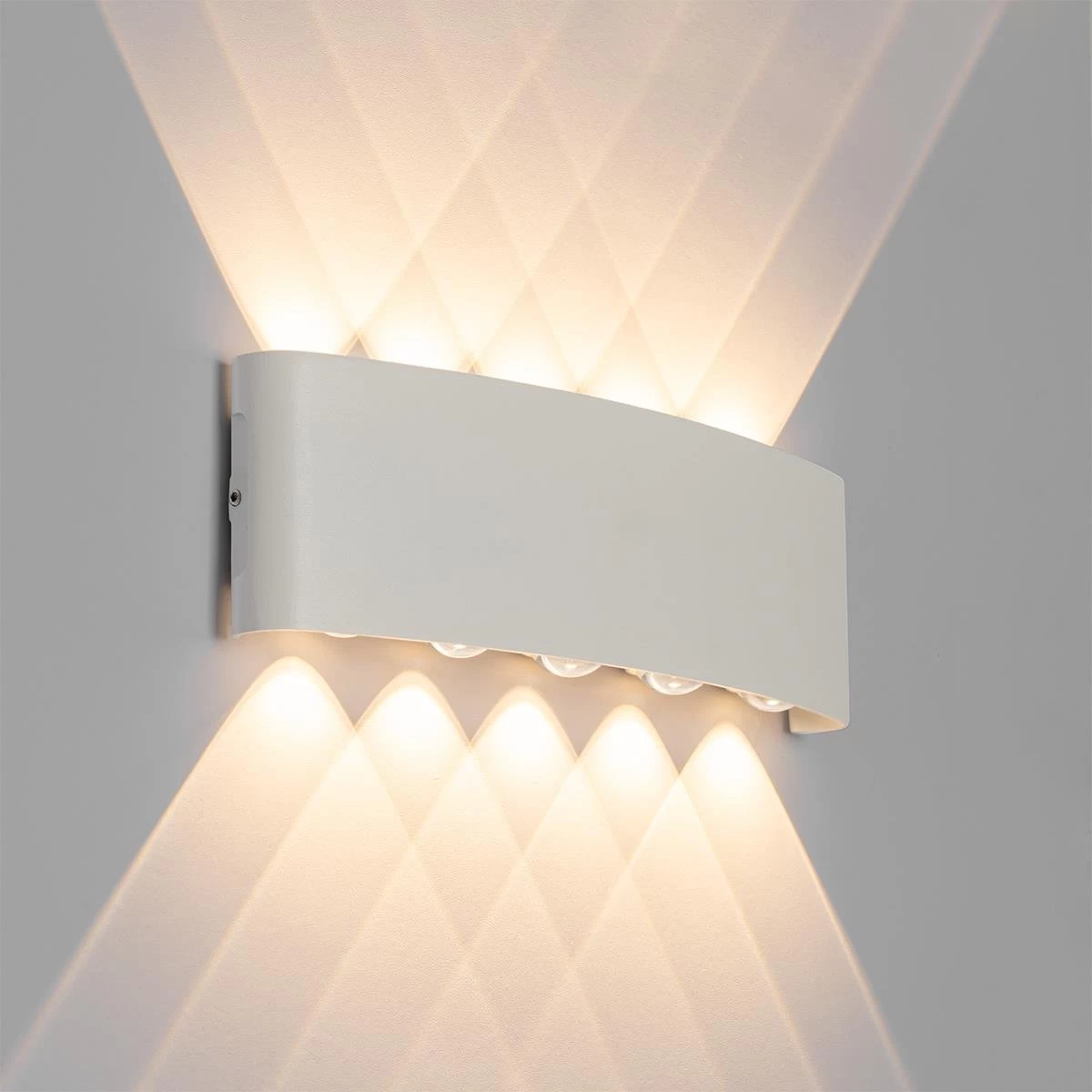 QAZQA Buiten Wandlamp Wit Incl. LED 10-lichts IP54 - Silly - Afbeelding 2